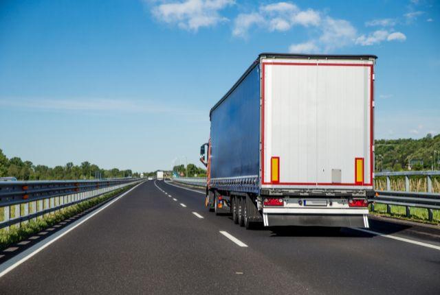 Mit den Umzugs Lkw nach Schweden 